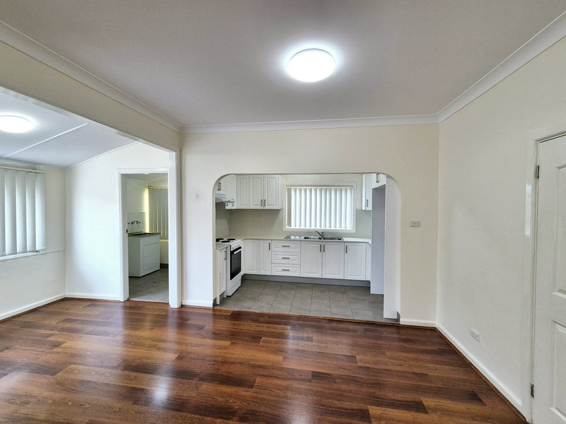 Photo - 1/33 Simmat Avenue, Condell Park NSW 2200 - Image 2