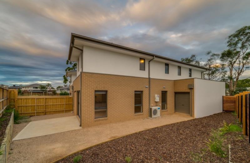 Photo - 133 Spriggs Drive, Croydon VIC 3136 - Image 2