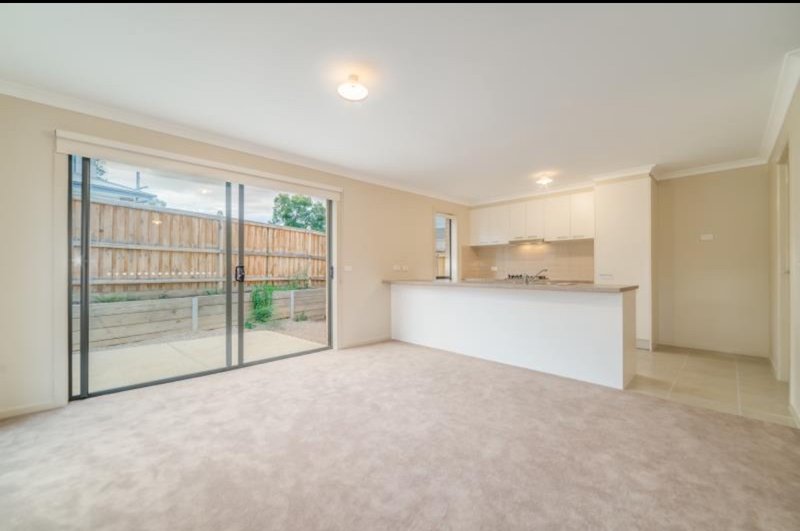 Photo - 133 Spriggs Drive, Croydon VIC 3136 - Image 3