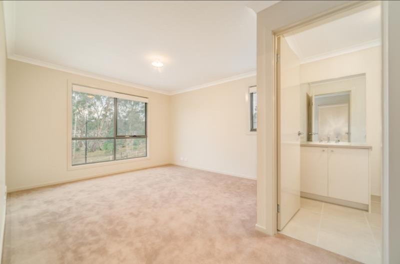 Photo - 133 Spriggs Drive, Croydon VIC 3136 - Image 5