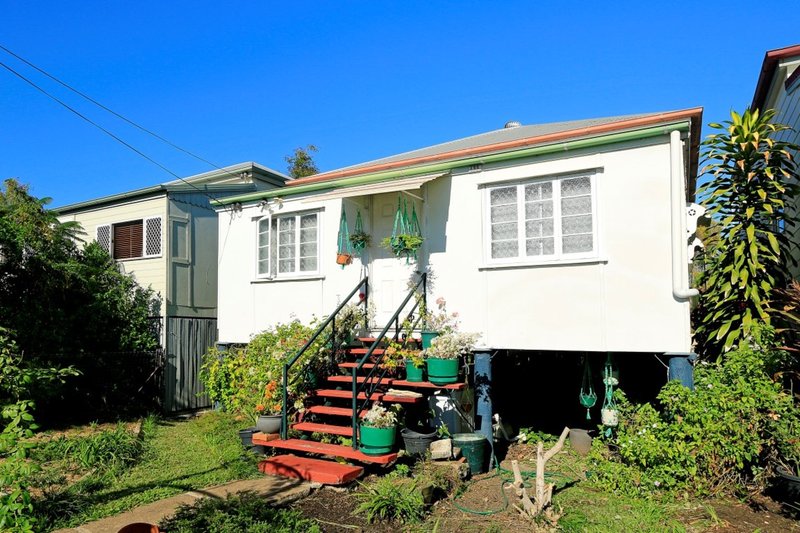 Photo - 133 Stanley Street, Allenstown QLD 4700 - Image 2