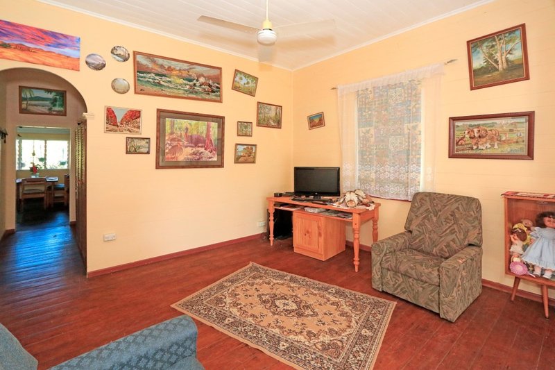 Photo - 133 Stanley Street, Allenstown QLD 4700 - Image 6