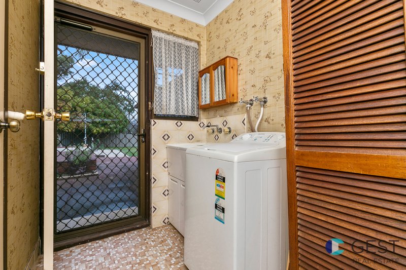 Photo - 133 Waddington Crescent, Koondoola WA 6064 - Image 14