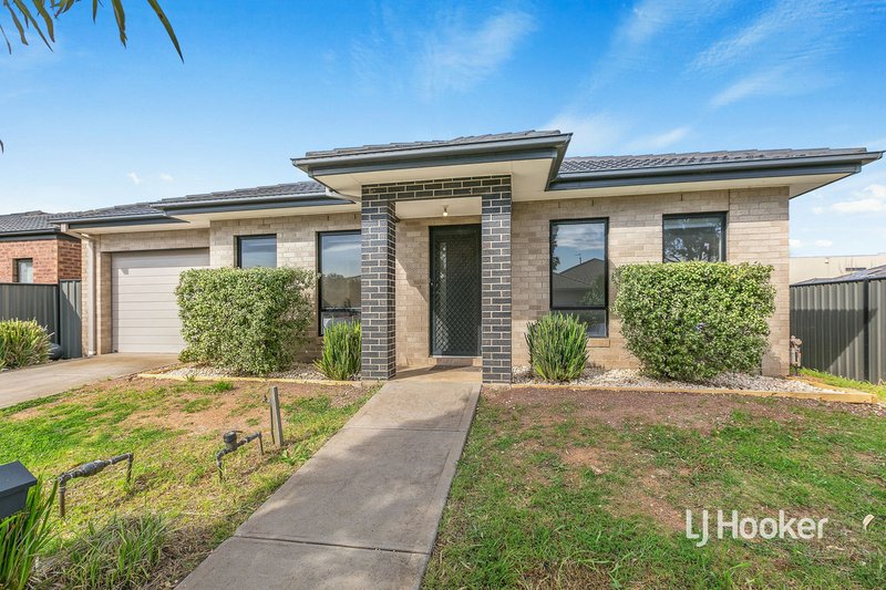 1/33 Whitlam Green, Point Cook VIC 3030