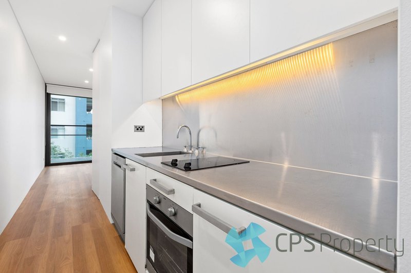 Photo - 13/32-40 Holt Street, Surry Hills NSW 2010 - Image 6