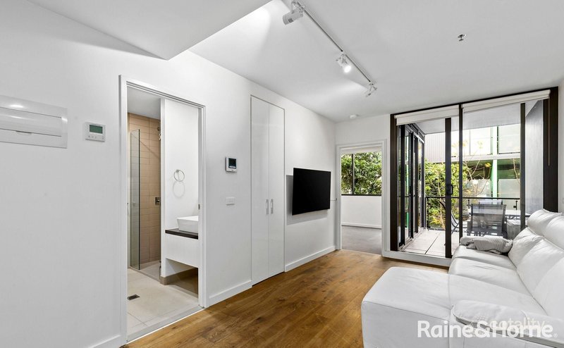 Photo - 133/2 Gillies Street, Essendon North VIC 3041 - Image 2