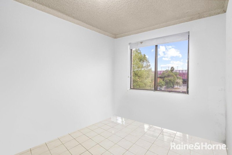 Photo - 13/32 Hill Street, Cabramatta NSW 2166 - Image 5