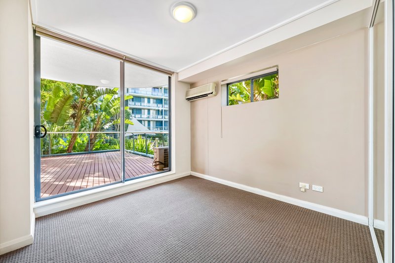 Photo - 133/27 Bennelong Parkway, Wentworth Point NSW 2127 - Image 6