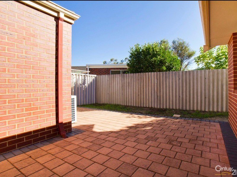 Photo - 13/33 Seaforth Avenue, Gosnells WA 6110 - Image 4