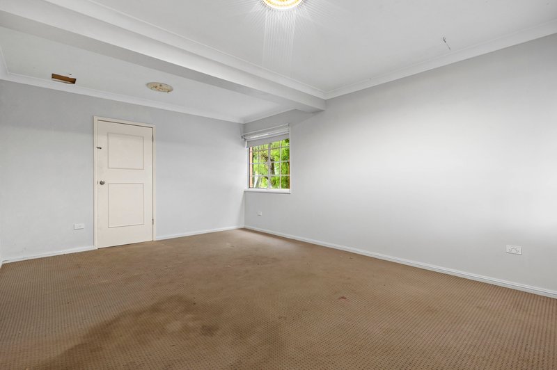 Photo - 1/335 Tuggerawong Road, Tuggerawong NSW 2259 - Image 6