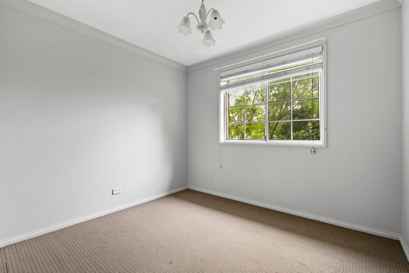 Photo - 1/335 Tuggerawong Road, Tuggerawong NSW 2259 - Image 7