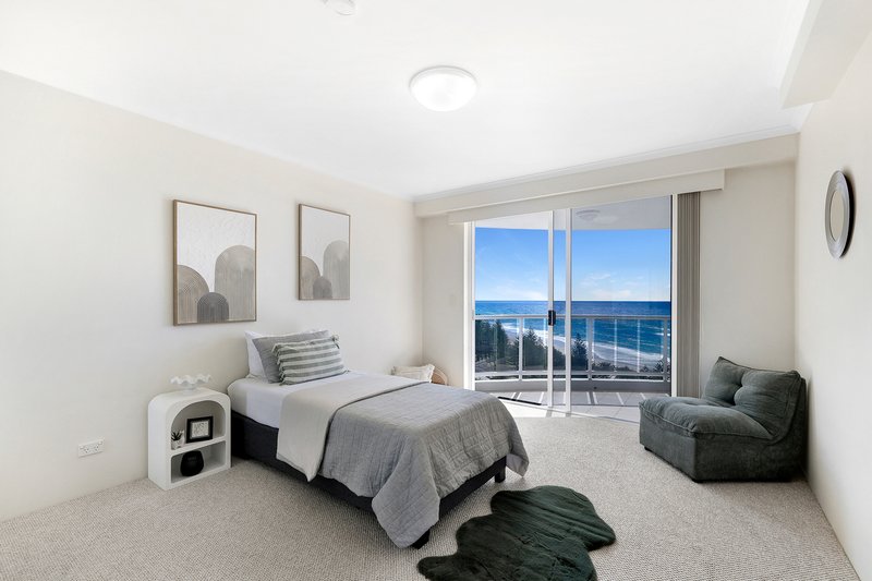 Photo - 133/59 Pacific Street, Main Beach QLD 4217 - Image 4