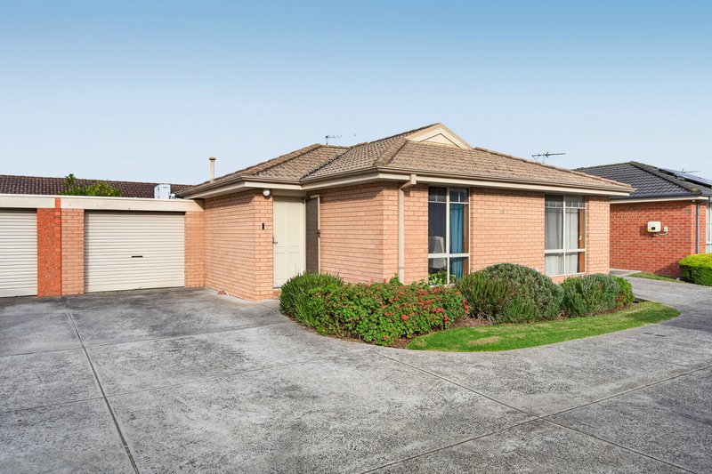 Photo - 13/37 King Street, Pakenham VIC 3810 - Image 1