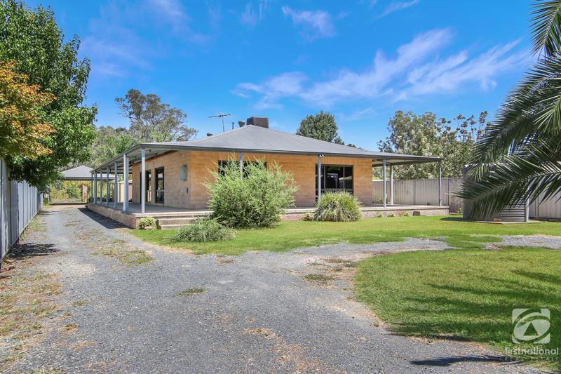 134 Bank Street, Howlong NSW 2643