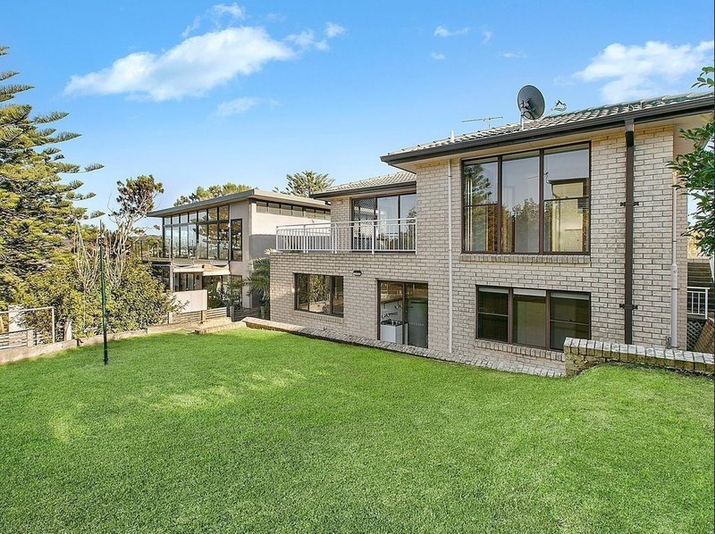 134 Barrenjoey Road, Mona Vale NSW 2103