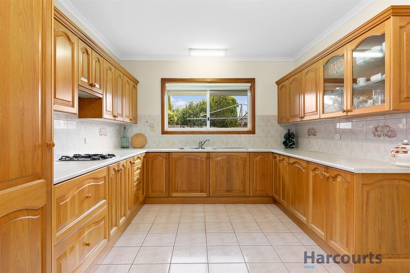 Photo - 134 Blackburn Road, Glen Waverley VIC 3150 - Image 2