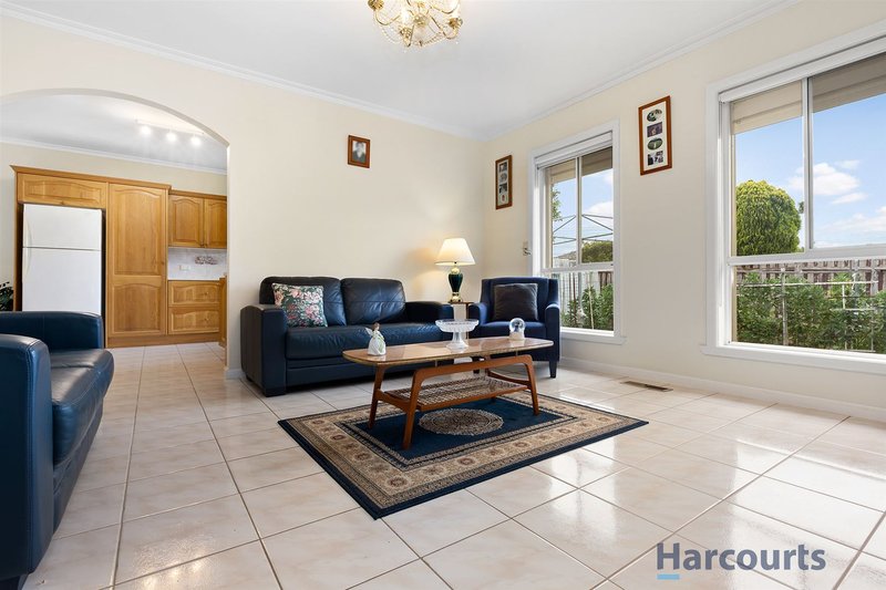 Photo - 134 Blackburn Road, Glen Waverley VIC 3150 - Image 3