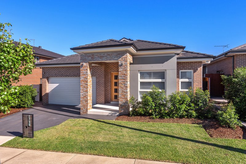 134 Bradley Street, Glenmore Park NSW 2745