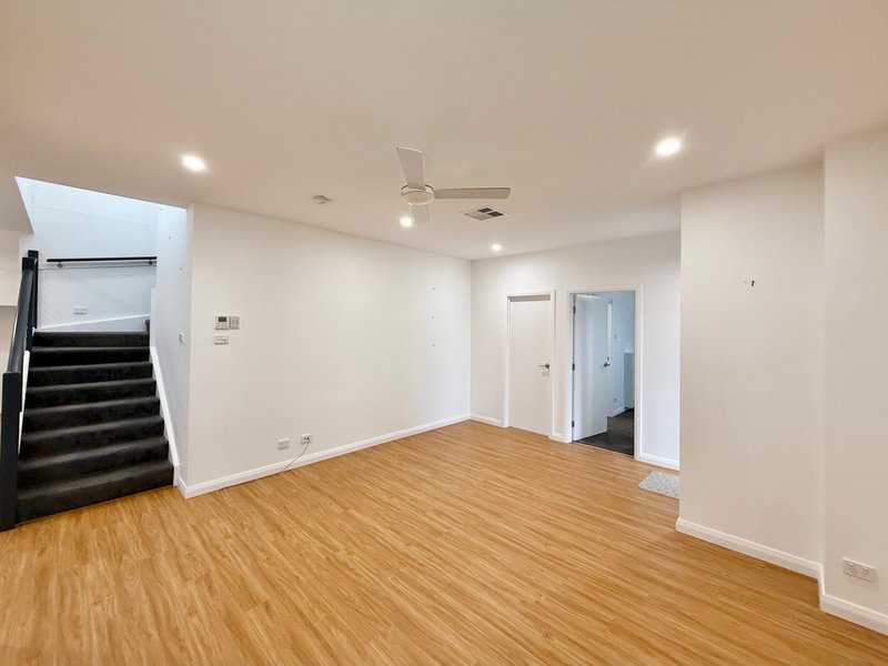 Photo - 1/34 Bulls Garden Road, Whitebridge NSW 2290 - Image 3