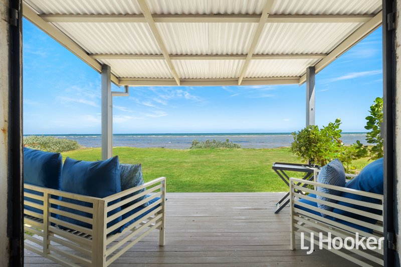 Photo - 134 Campbells Cove Road, Werribee South VIC 3030 - Image 6
