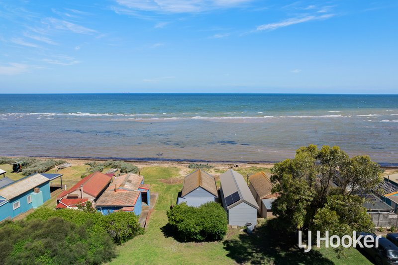 Photo - 134 Campbells Cove Road, Werribee South VIC 3030 - Image 8