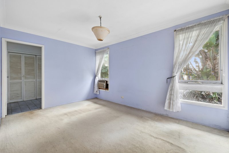 Photo - 134 Caroline Chisholm Drive, Winston Hills NSW 2153 - Image 6