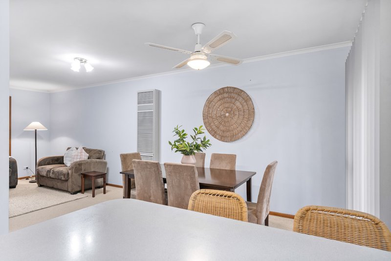 Photo - 1/34 Condon Place, Lavington NSW 2641 - Image 8