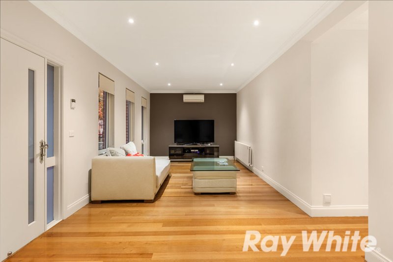 Photo - 1/34 Cumming Street, Burwood VIC 3125 - Image 4