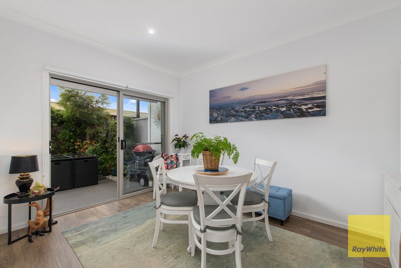 Photo - 13/4 Everglades Crescent, Woy Woy NSW 2256 - Image 5