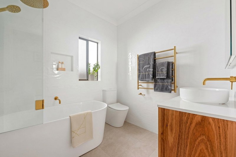 Photo - 134 Fisher Road, Cromer NSW 2099 - Image 4