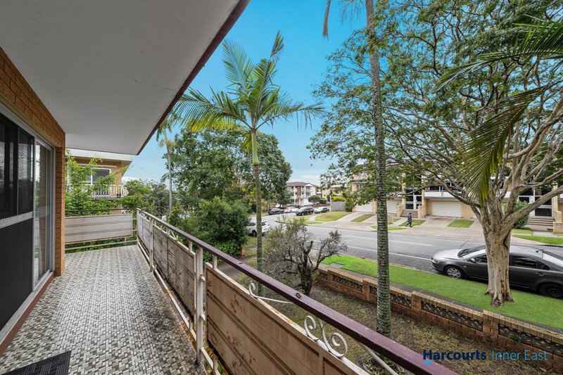 Photo - 1/34 French Street, Coorparoo QLD 4151 - Image 5