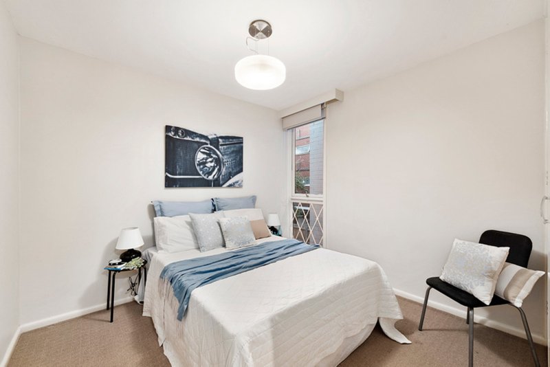 Photo - 13/4 Gordon Grove, South Yarra VIC 3141 - Image 7