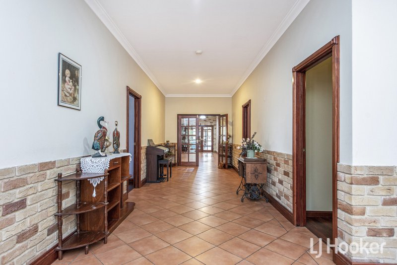 Photo - 134 Harvey View Drive, Herron WA 6211 - Image 16