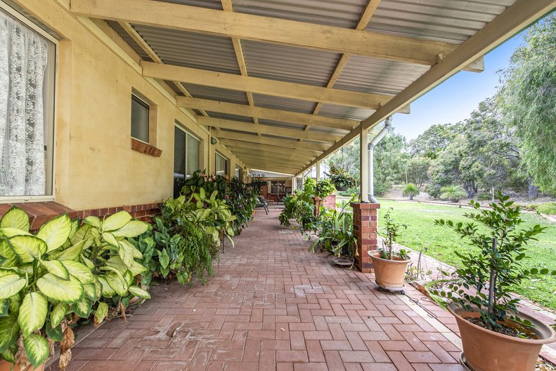 Photo - 134 Harvey View Drive, Herron WA 6211 - Image 23