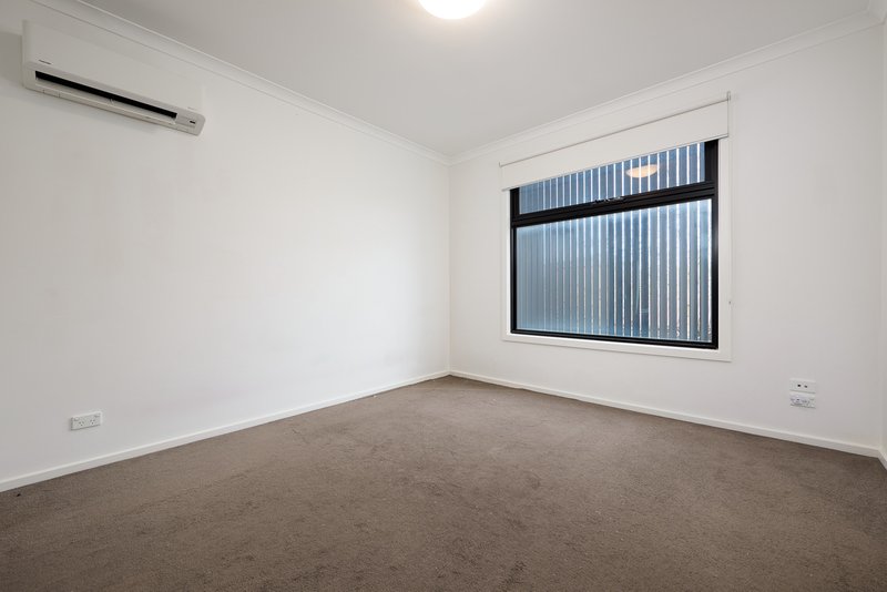 Photo - 1/34 Hemmings Street, Dandenong VIC 3175 - Image 6