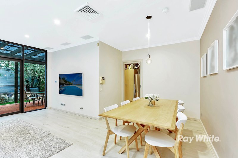 Photo - 13/4 Hindle Terrace, Bella Vista NSW 2153 - Image 5