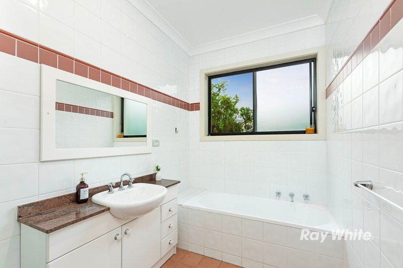 Photo - 13/4 Hindle Terrace, Bella Vista NSW 2153 - Image 10