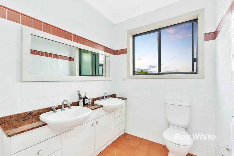 Photo - 13/4 Hindle Terrace, Bella Vista NSW 2153 - Image 11