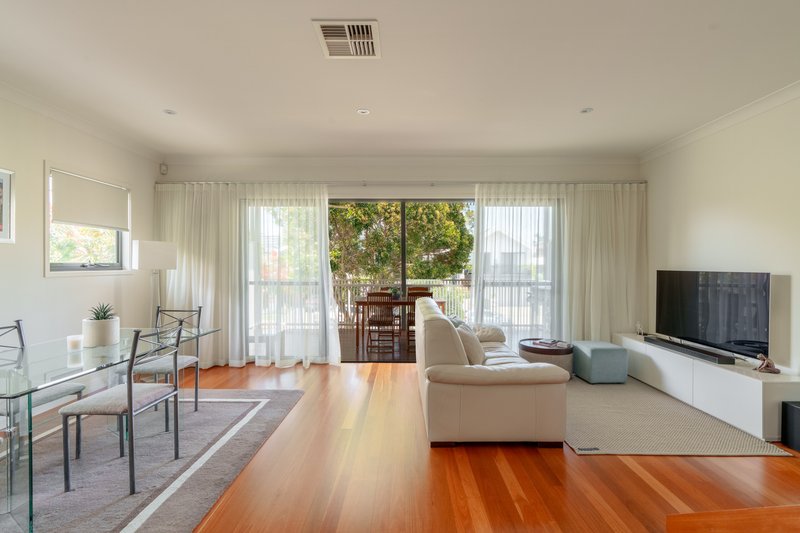 Photo - 1/34 Kent Street, Hamilton QLD 4007 - Image 2