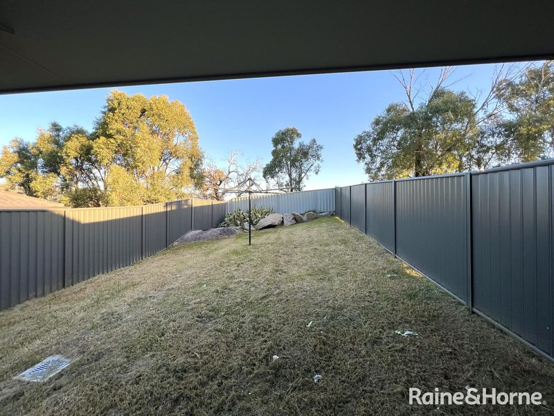 Photo - 1/34 Leonora Crescent, Kootingal NSW 2352 - Image 11