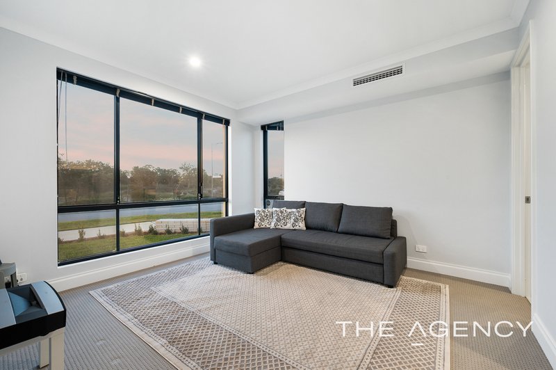 Photo - 134 Lycaste Parade, Treeby WA 6164 - Image 17