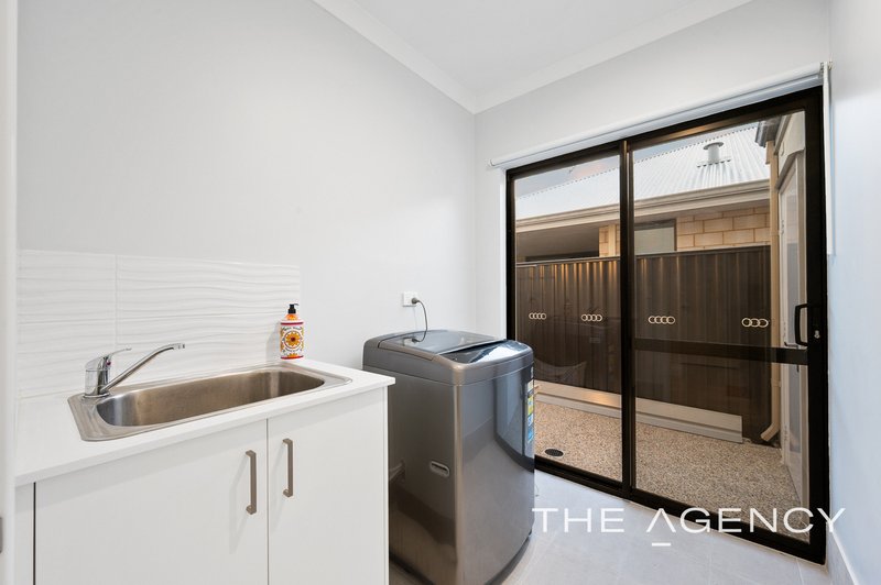 Photo - 134 Lycaste Parade, Treeby WA 6164 - Image 26
