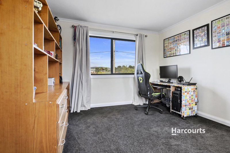 Photo - 134 Madden Street, Devonport TAS 7310 - Image 11