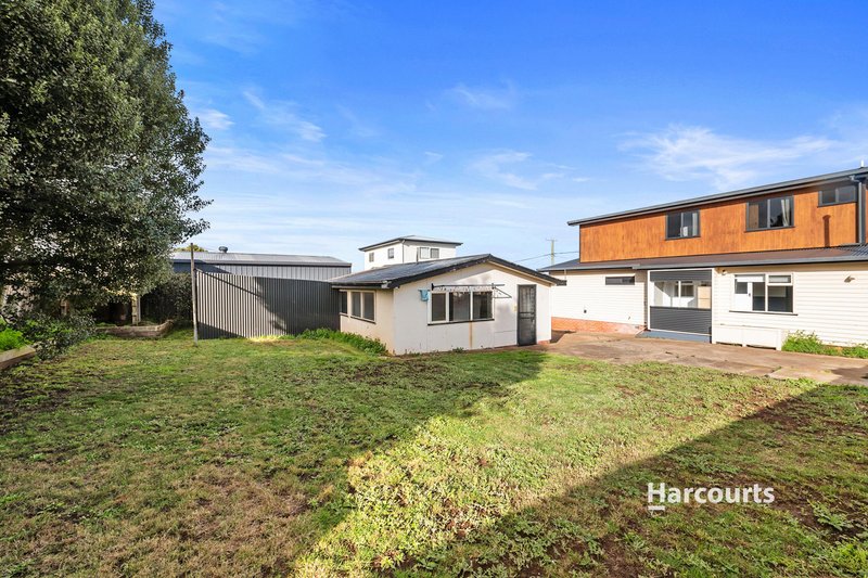 Photo - 134 Madden Street, Devonport TAS 7310 - Image 13