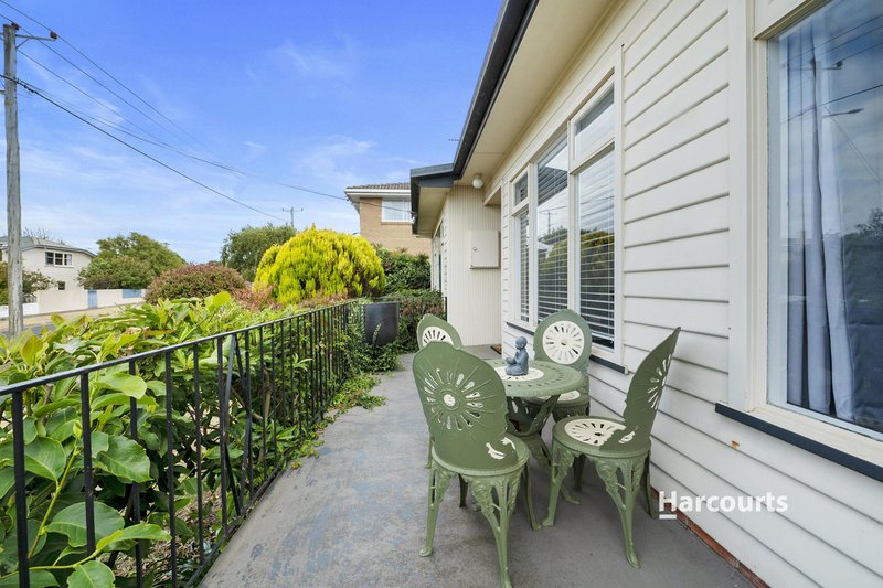 Photo - 134 Madden Street, Devonport TAS 7310 - Image 14