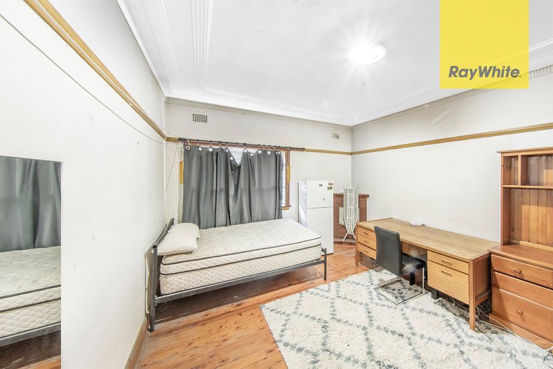 Photo - 1/34 Malvern Avenue, Merrylands NSW 2160 - Image 5