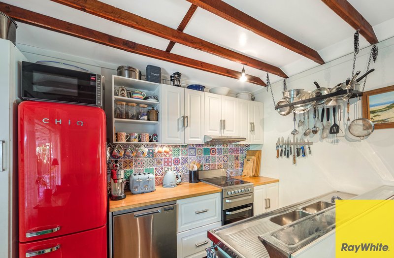 Photo - 134 Mount Ettalong Road, Umina Beach NSW 2257 - Image 4