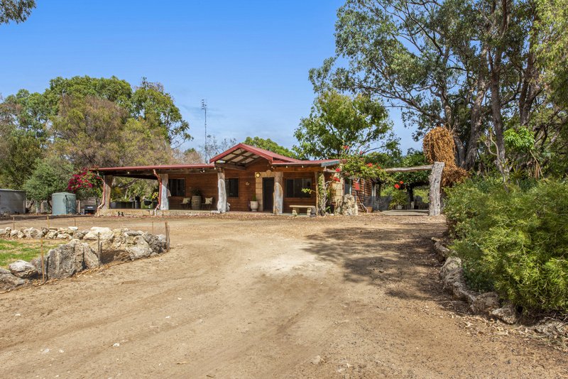 Photo - 134 Newnham Road, Lake Clifton WA 6215 - Image 4