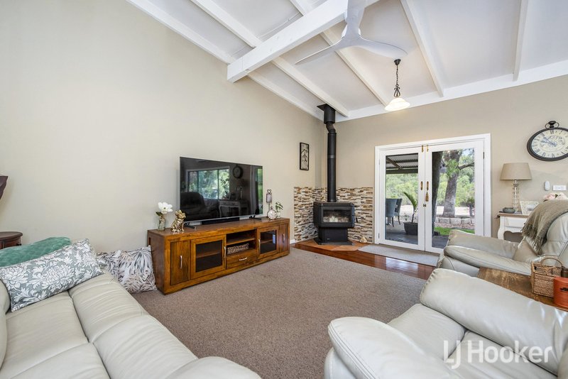 Photo - 134 Newnham Road, Lake Clifton WA 6215 - Image 10