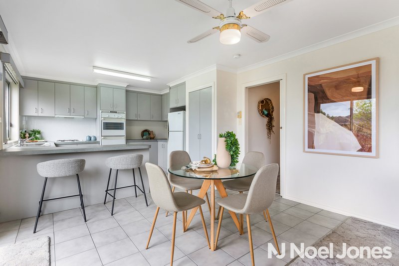 Photo - 1/34 Nirvana Crescent, Bulleen VIC 3105 - Image 4